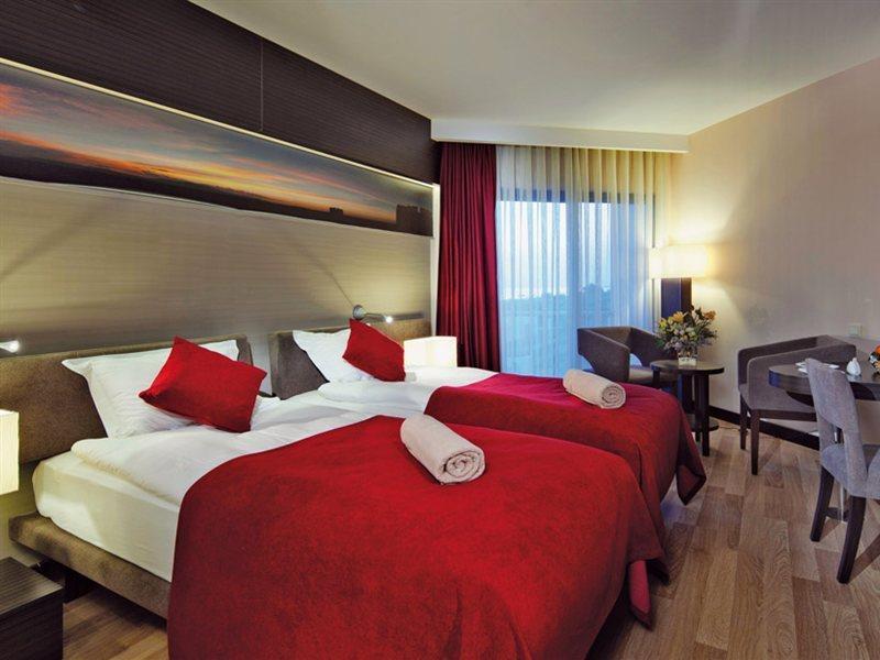 Commodore Elite Suites & Spa Ultra All Inclusive (Adults Only) Evrenseki المظهر الخارجي الصورة
