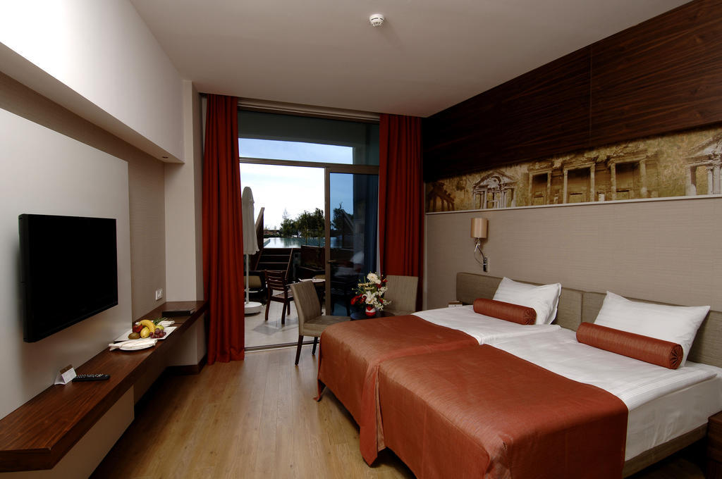 Commodore Elite Suites & Spa Ultra All Inclusive (Adults Only) Evrenseki المظهر الخارجي الصورة