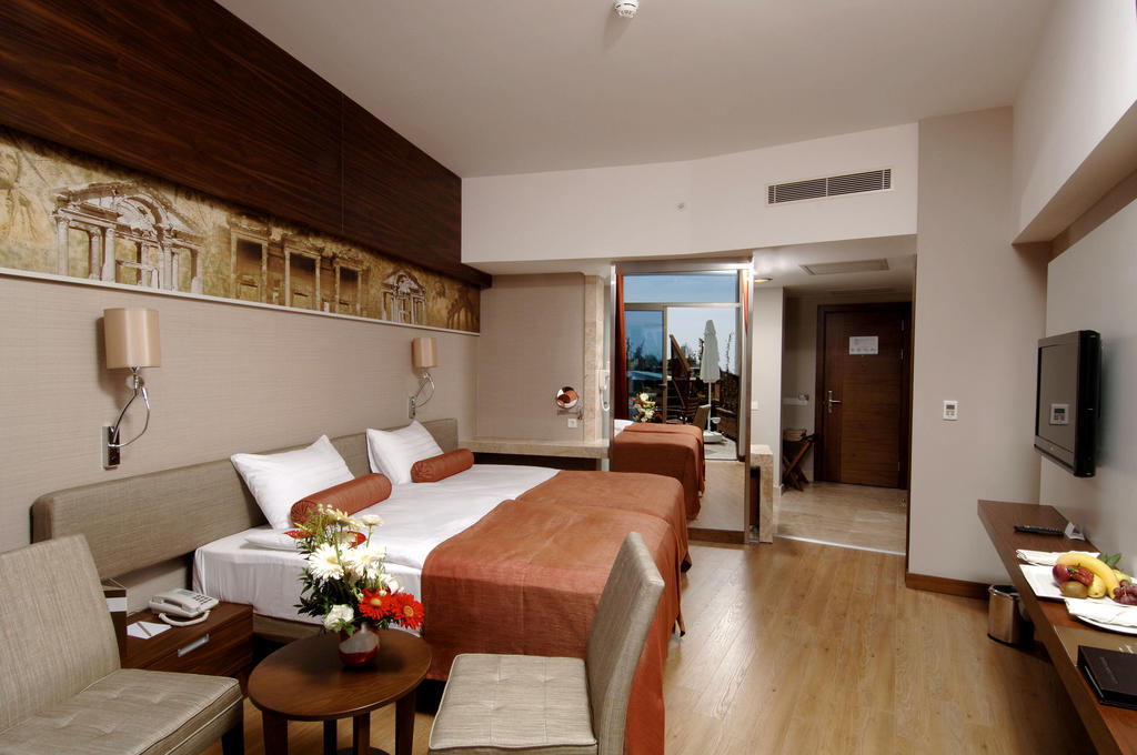 Commodore Elite Suites & Spa Ultra All Inclusive (Adults Only) Evrenseki المظهر الخارجي الصورة